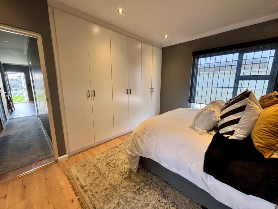 To Let 3 Bedroom Property for Rent in Windsor Park Estate Western Cape
